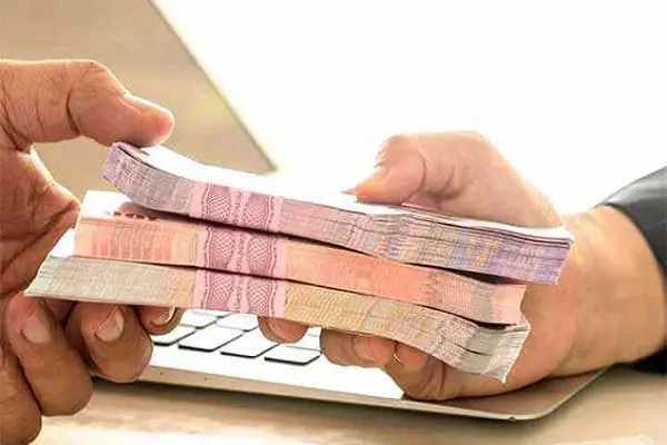 تصویر مقاله: وام ۴۰۰ میلیونی نوسازی تاکسی قم: گشایش مالی برای رانندگان فرسوده + جزئیات تعیین نرخ سرویس مدارس